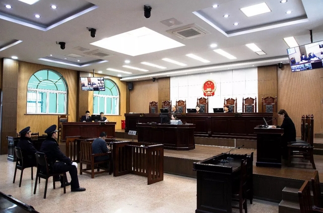 “懸崖不勒馬”，建德干部王飛被雙開